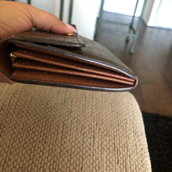 Louis Vuitton monogram wallet - Picture 8 of 16